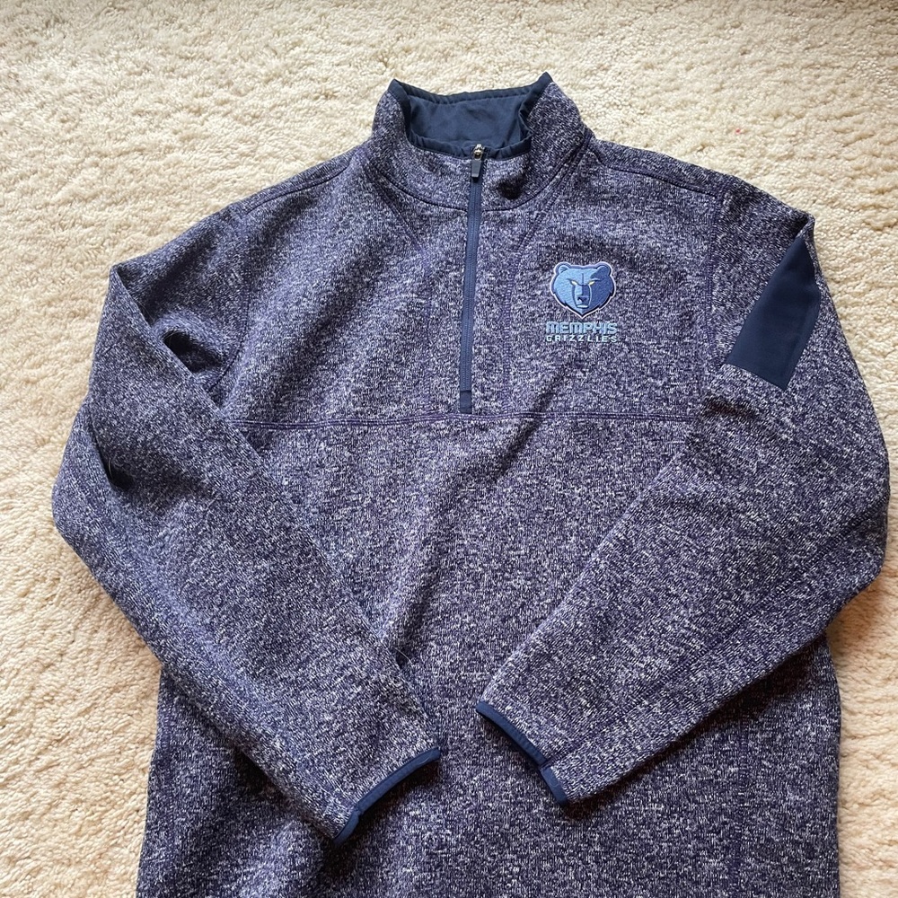 Memphis grizzles Antigua pullover